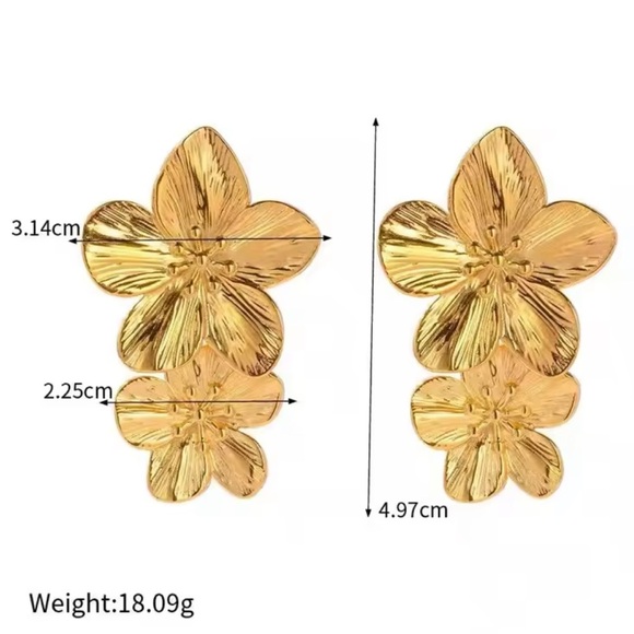 Gold Floral | elegant earrings | jewellery - Picture 8 of 8